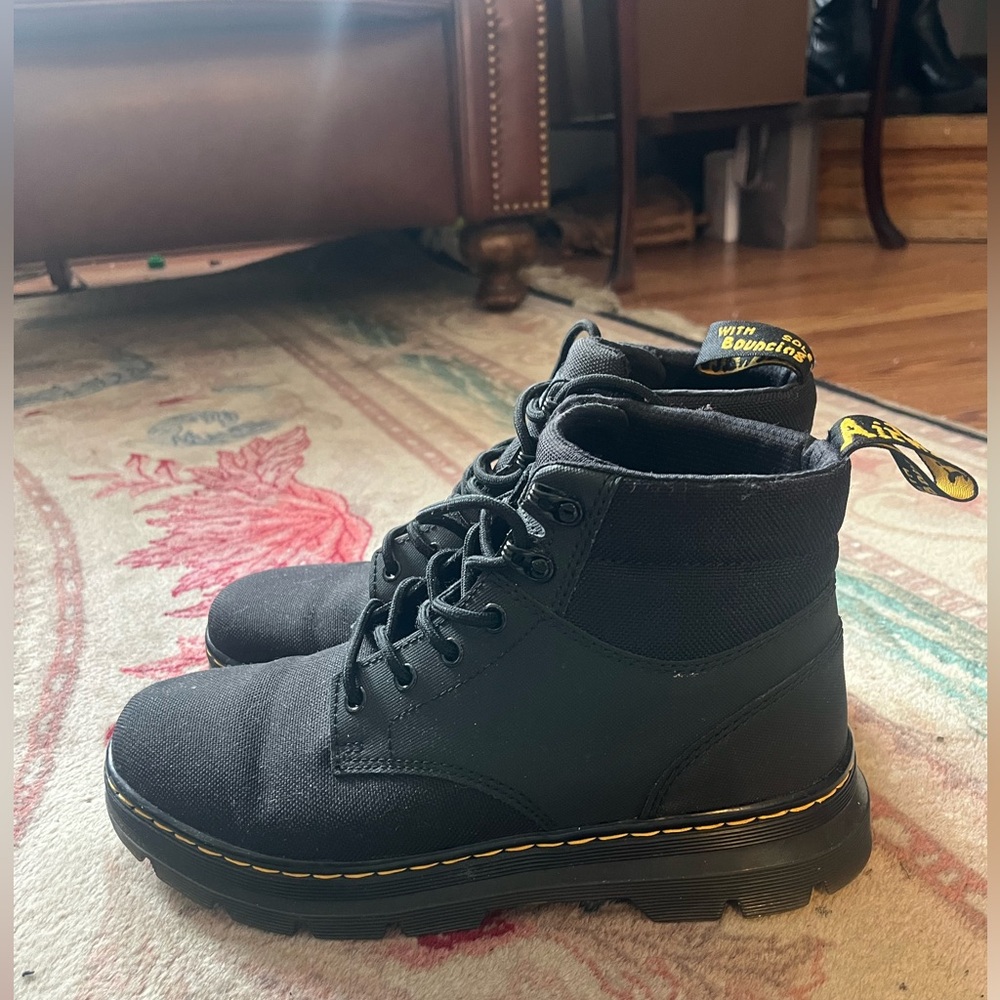Dr. Martens Rakim.